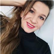 J'accompagne toutes les personnes qui cherchent à retrouver un épanouissement professionnel et personnel.